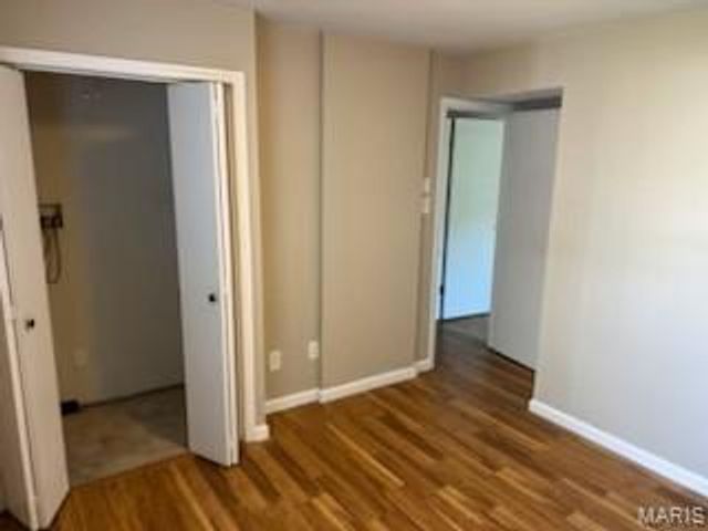 4353 Chateau De Ville Drive B, St Louis, MO 63129