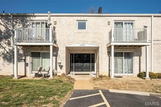 4353 Chateau De Ville Drive B, St Louis, MO 63129