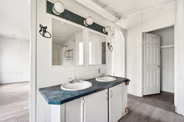 35 Halstead Dr, Crossville, TN 38555