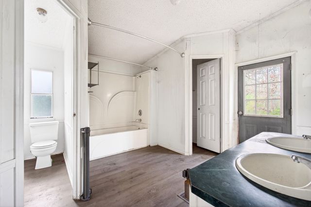 35 Halstead Dr, Crossville, TN 38555