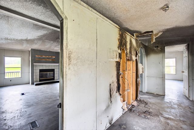 35 Halstead Dr, Crossville, TN 38555