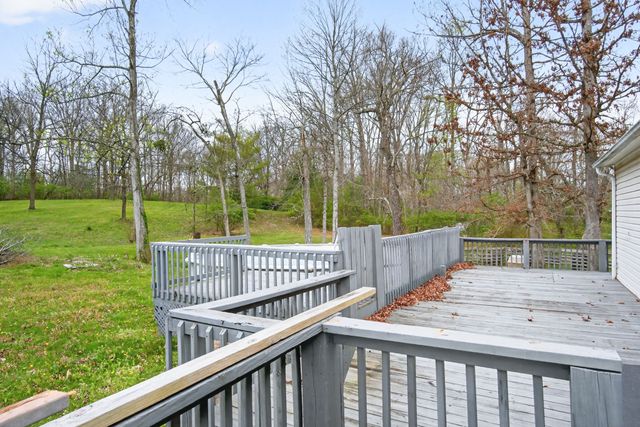 35 Halstead Dr, Crossville, TN 38555