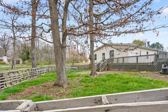 35 Halstead Dr, Crossville, TN 38555