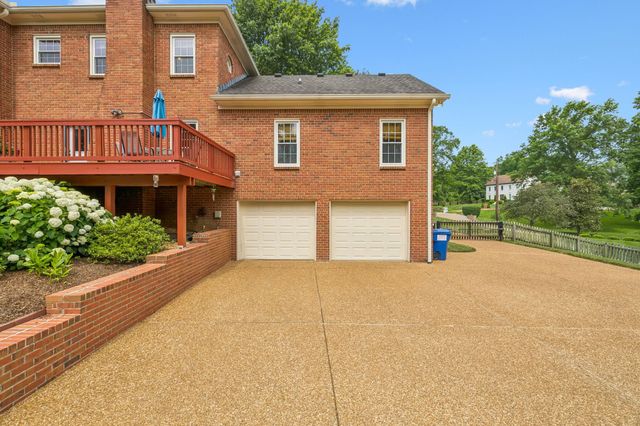 410 Ridge View Ct, Franklin, TN 37067
