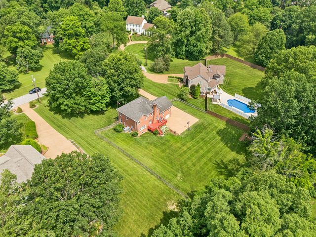 410 Ridge View Ct, Franklin, TN 37067