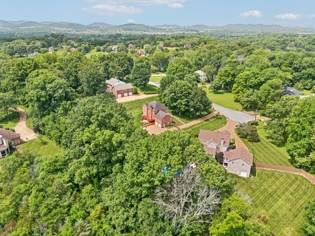 410 Ridge View Ct, Franklin, TN 37067