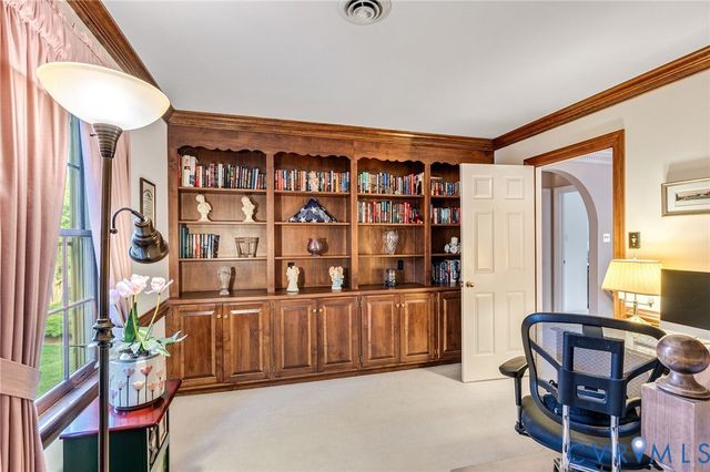 2004 Walhala Dr, Richmond, VA 23236