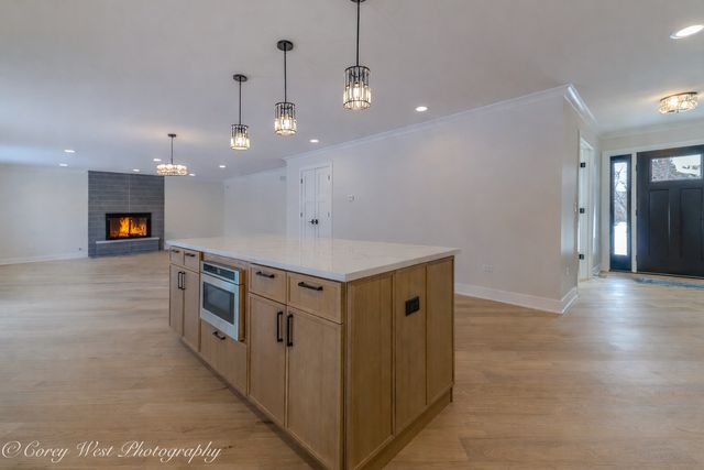 42W668 Steeplechase Drive, St. Charles, IL 60175