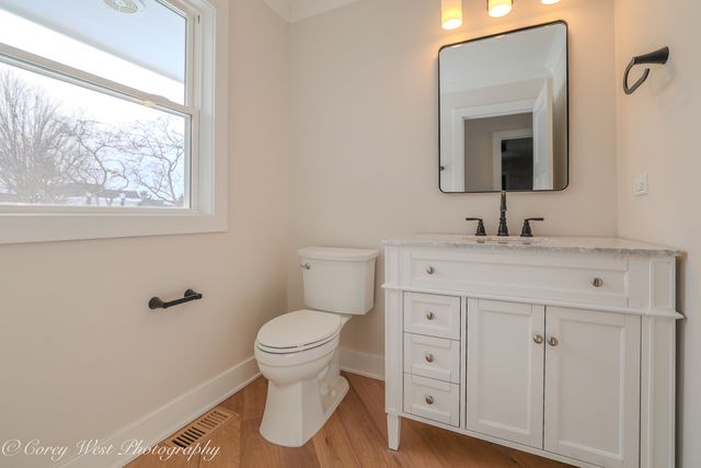 42W668 Steeplechase Drive, St. Charles, IL 60175