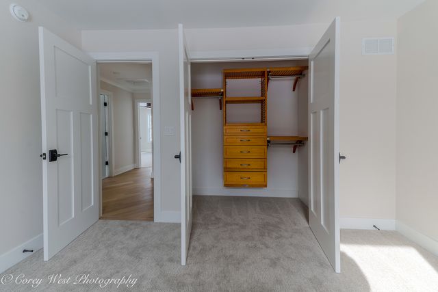 42W668 Steeplechase Drive, St. Charles, IL 60175