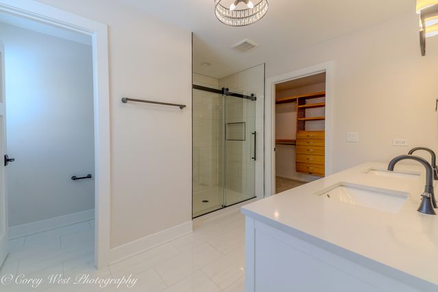 42W668 Steeplechase Drive, St. Charles, IL 60175