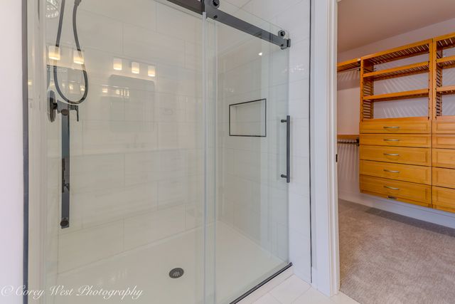 42W668 Steeplechase Drive, St. Charles, IL 60175