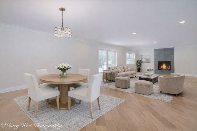 42W668 Steeplechase Drive, St. Charles, IL 60175