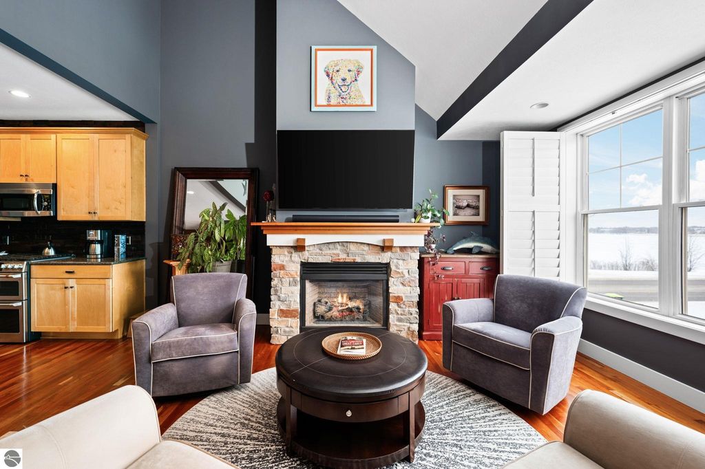 Image 4 of property listing at 13800 S West Bay Shore # 2, Traverse City, MI 49684