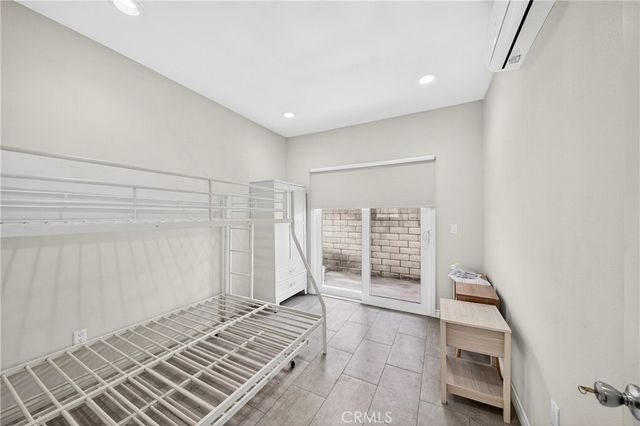 525 W Woodcrest, Fullerton, CA 92832