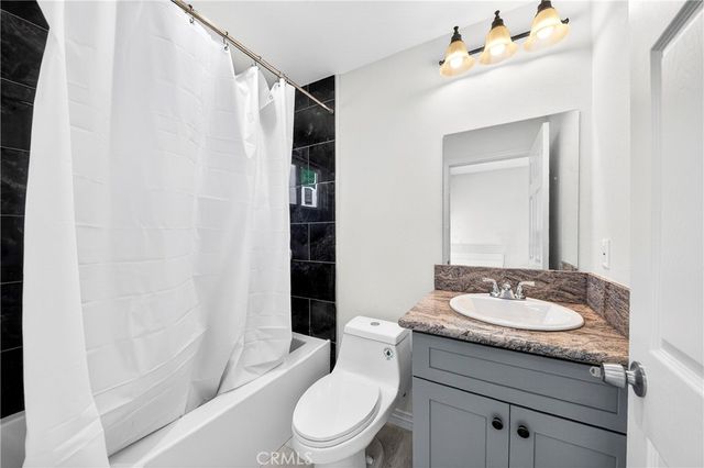 525 W Woodcrest, Fullerton, CA 92832