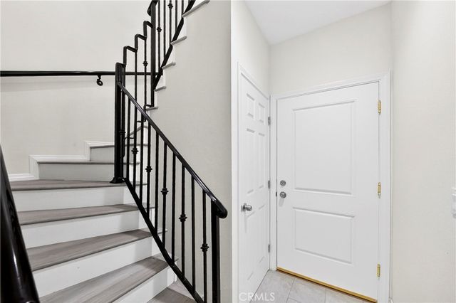 525 W Woodcrest, Fullerton, CA 92832