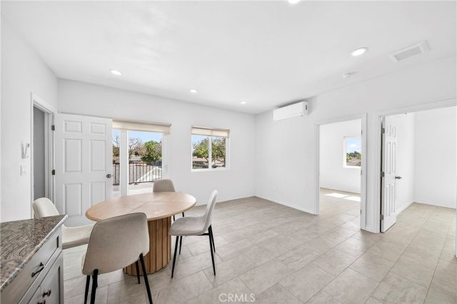 525 W Woodcrest, Fullerton, CA 92832