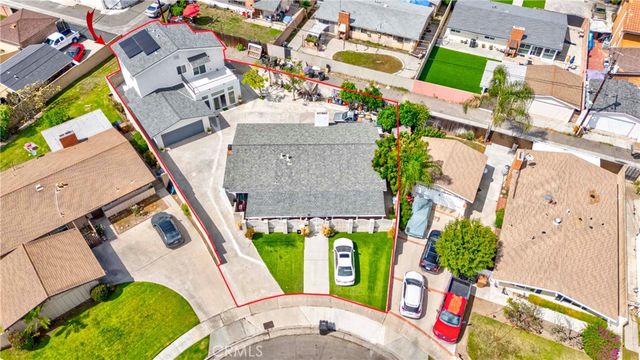 525 W Woodcrest, Fullerton, CA 92832