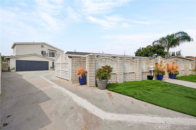 525 W Woodcrest, Fullerton, CA 92832