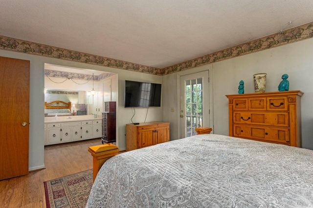 2101 Crown Court Lane, Chattanooga, TN 37421