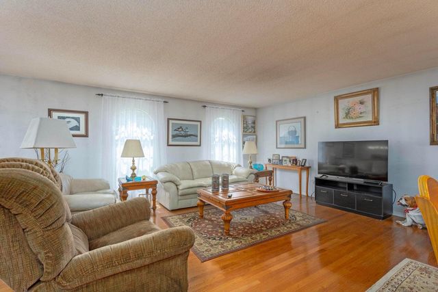 2101 Crown Court Lane, Chattanooga, TN 37421