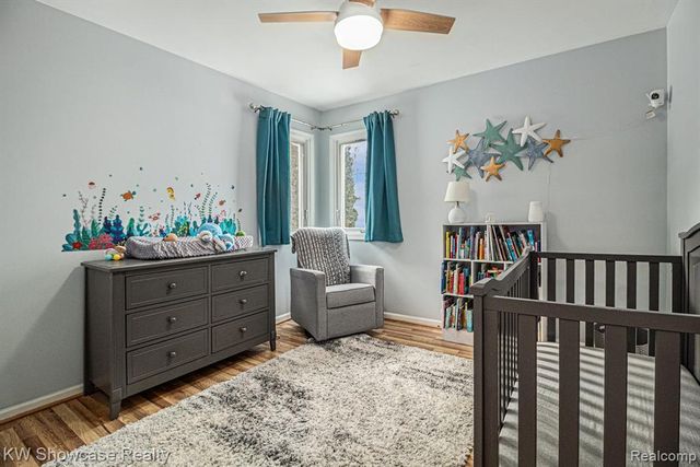 917 Iroquois Avenue, Waterford, MI 48327