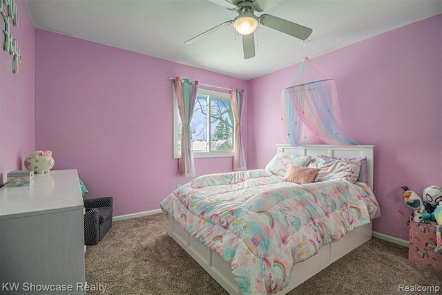 917 Iroquois Avenue, Waterford, MI 48327