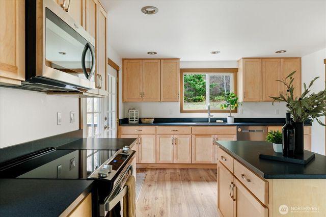 2341 Libbey Road, Coupeville, WA 98239