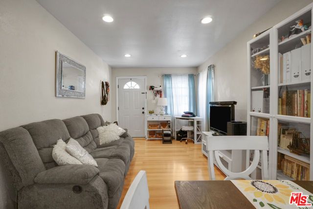 824 W Palmer Street, Compton, CA 90220