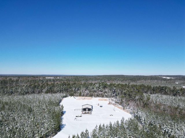 8200 Teton Crest Dr, Pace, FL 32571