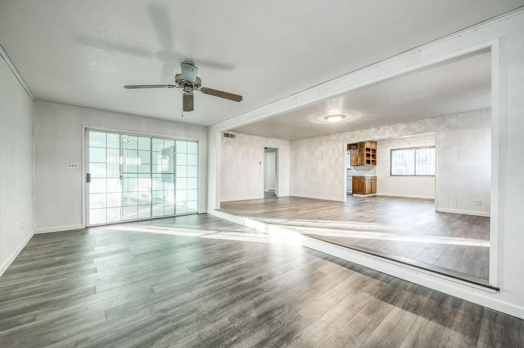 Image 21 of property listing at 1567 E Mesa Avenue, Fresno, CA 93710