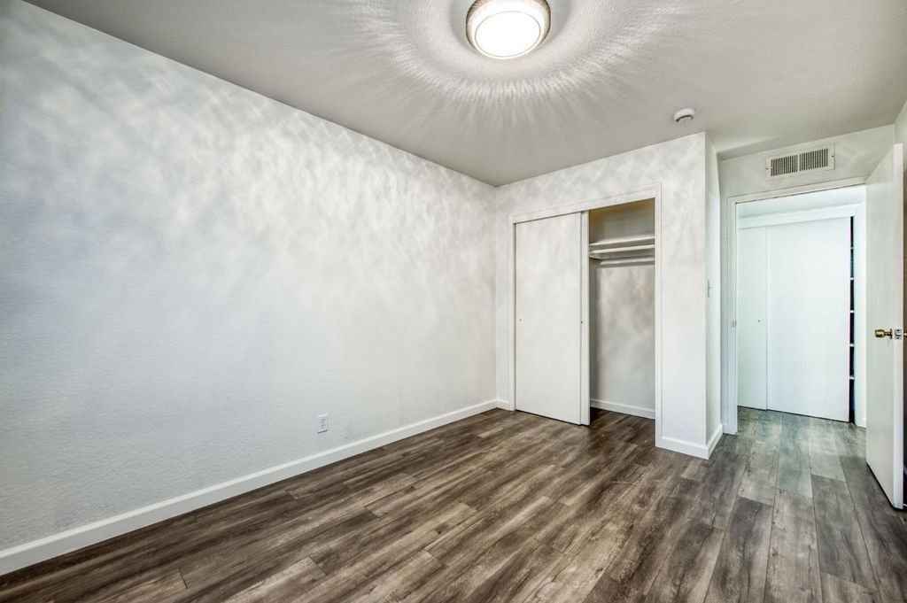 Image 32 of property listing at 1567 E Mesa Avenue, Fresno, CA 93710