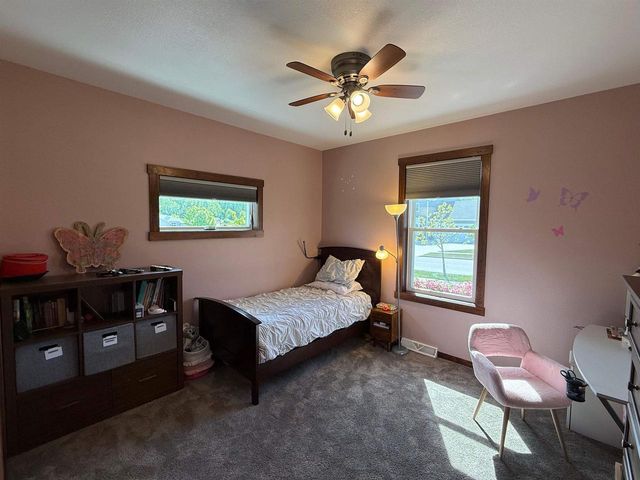 711 MEADOW RIDGE LANE, Unknown, WI 53073