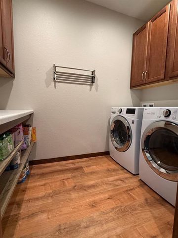 711 MEADOW RIDGE LANE, Unknown, WI 53073