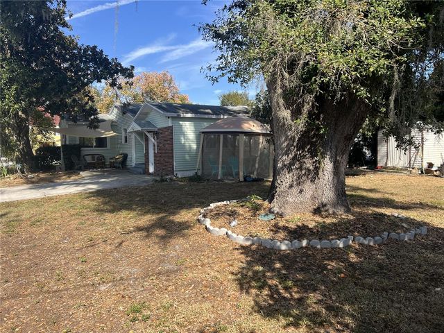 1403 FERN PLACE, Lakeland, FL 33801