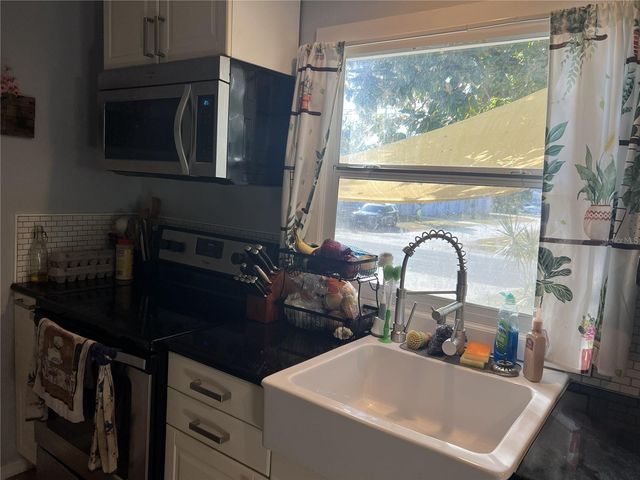 1403 FERN PLACE, Lakeland, FL 33801