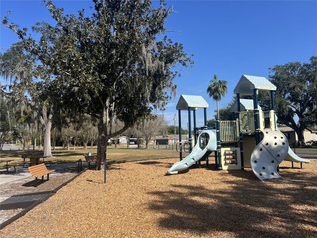 1403 FERN PLACE, Lakeland, FL 33801