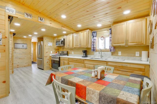 463 County Road 131, Callicoon, NY 12723