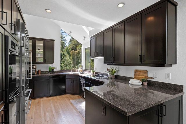 15795 Adams Ridge, Los Gatos, CA 95033