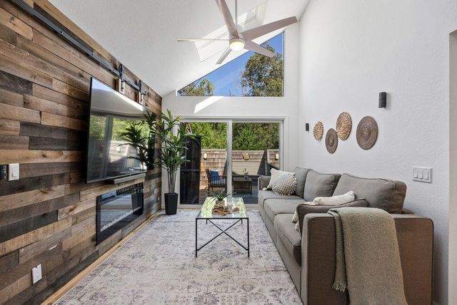 15795 Adams Ridge, Los Gatos, CA 95033