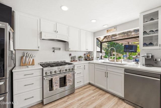 1208 Rambling Road, Simi Valley, CA 93065