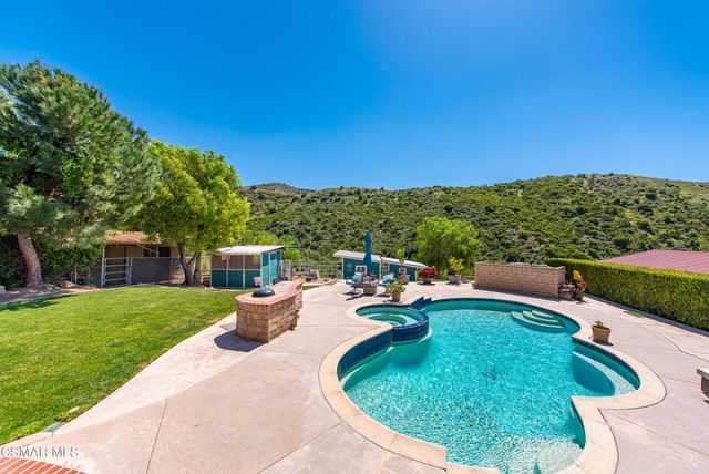 1208 Rambling Road, Simi Valley, CA 93065