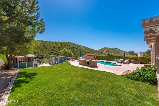 1208 Rambling Road, Simi Valley, CA 93065