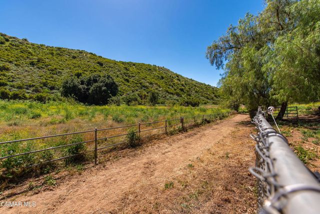 1208 Rambling Road, Simi Valley, CA 93065