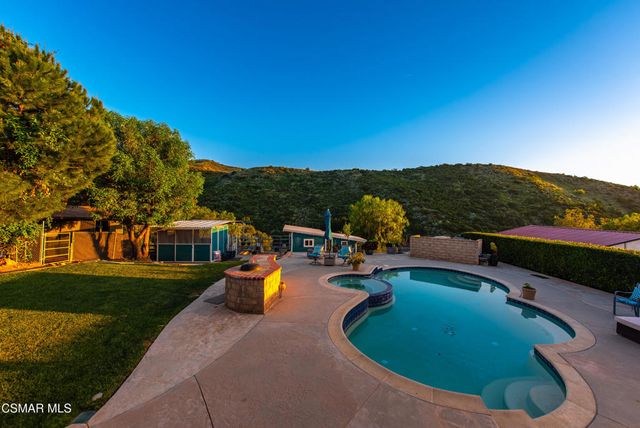 1208 Rambling Road, Simi Valley, CA 93065