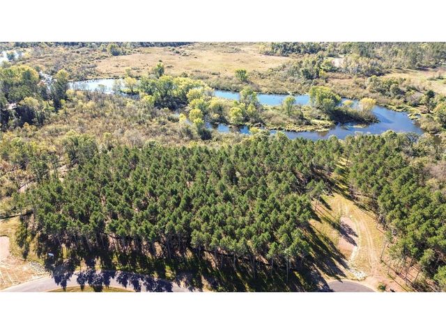 949 Riverdale Court, Somerset, WI 54025