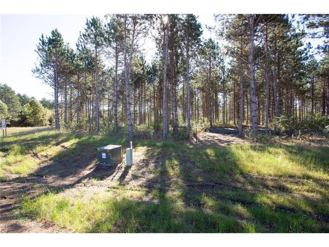 949 Riverdale Court, Somerset, WI 54025