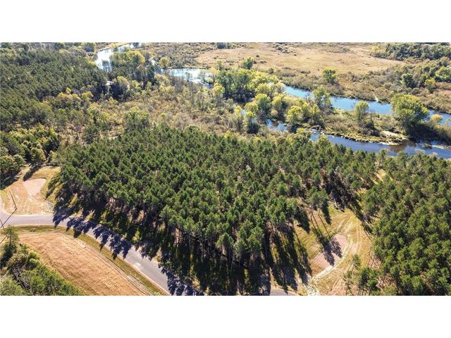 949 Riverdale Court, Somerset, WI 54025