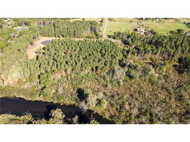 949 Riverdale Court, Somerset, WI 54025